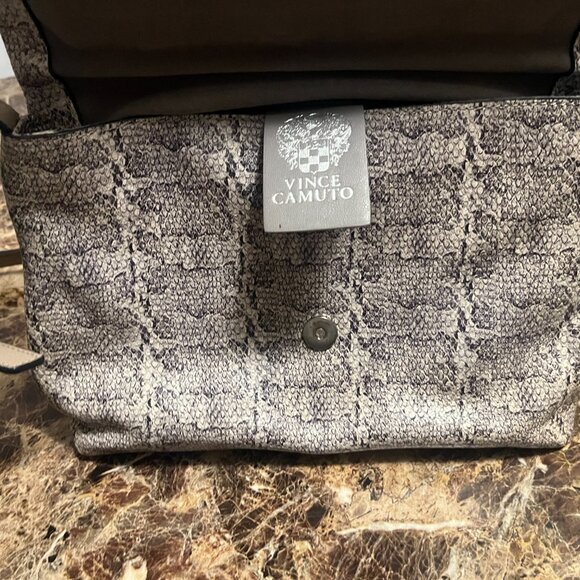 Vincent Camuto Shoulder Bag - Picture 4 of 4